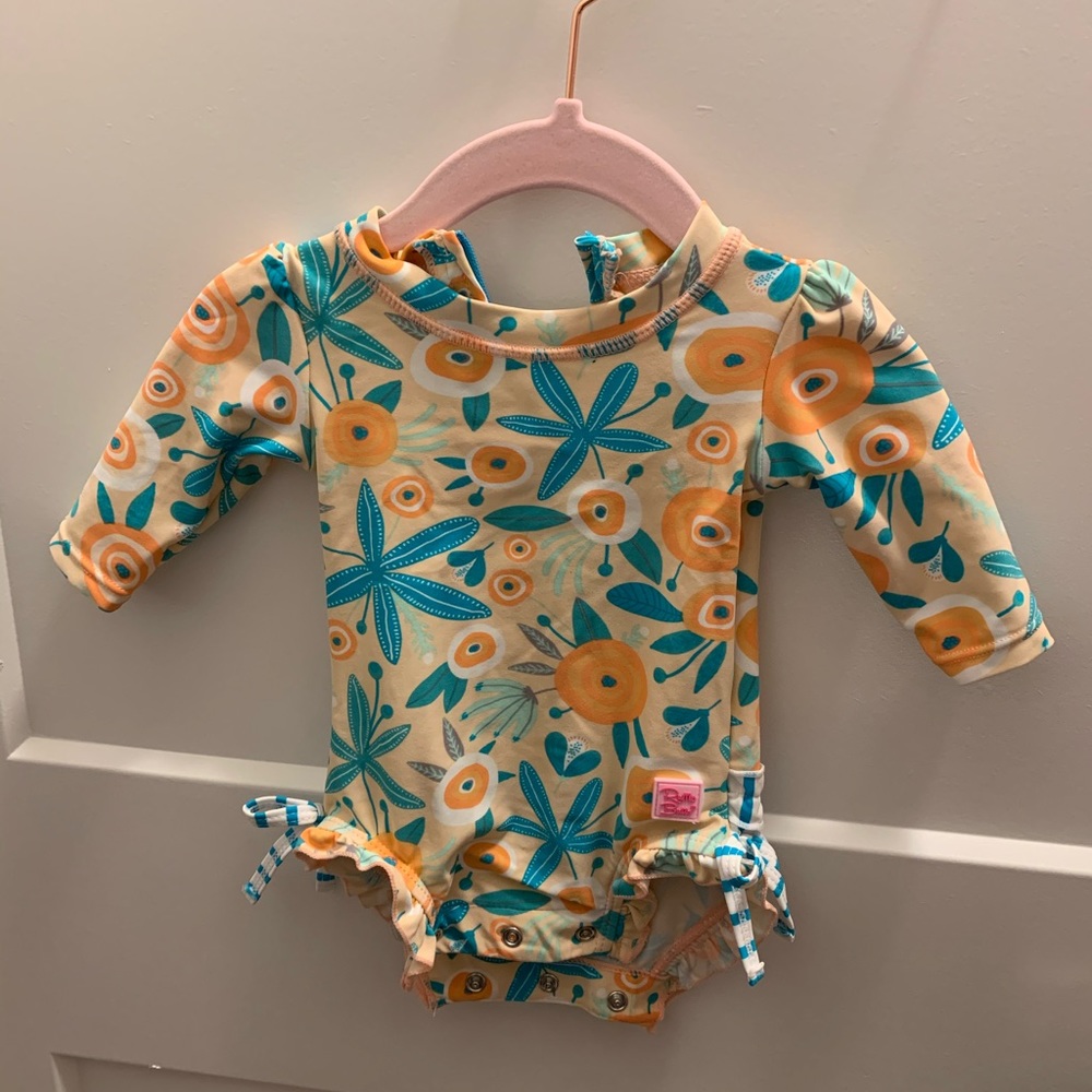 Rufflebutts rash guard swimsuit size 0-3m NWOT